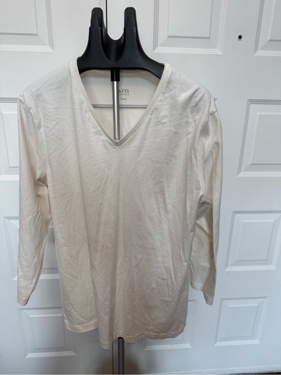 d&co Tops - & Co. Women’s Long Sleeve V-Neck Tee - Cream